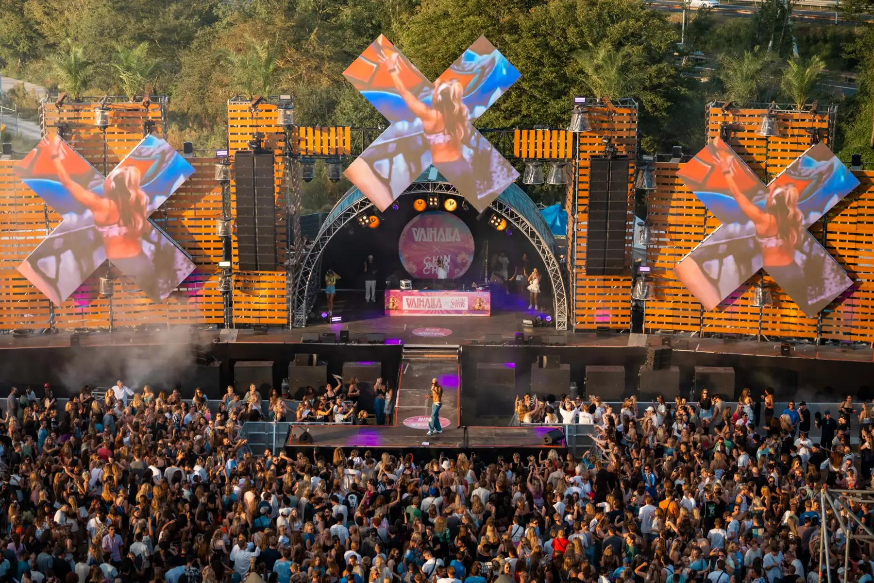 Crowd at the main stage