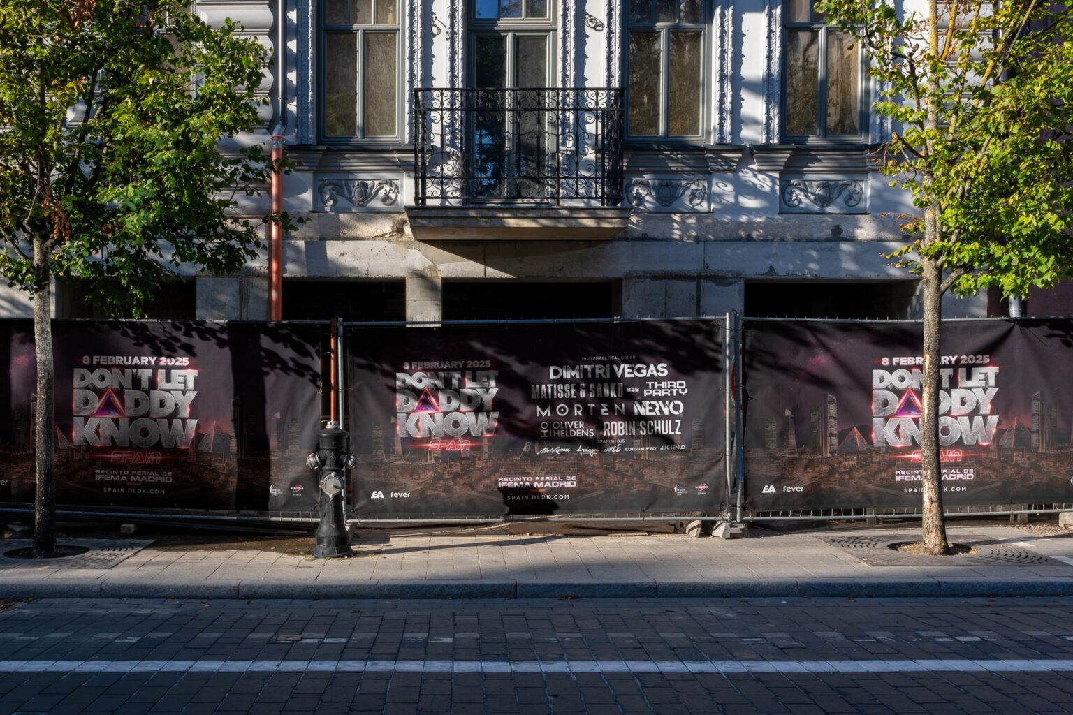 01-Billboard-Mockup-Raw-Series-SPAIN